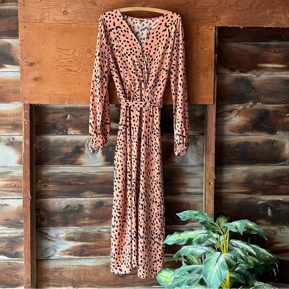 Pink and black elastic waist dress / brushy brushstroke leopard cheetah animal